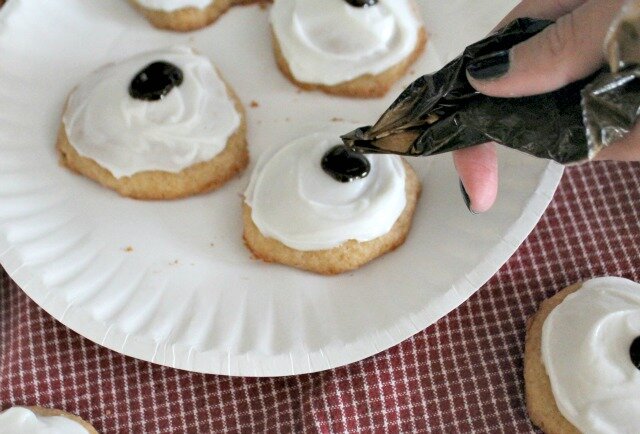 diy eyeball cookies